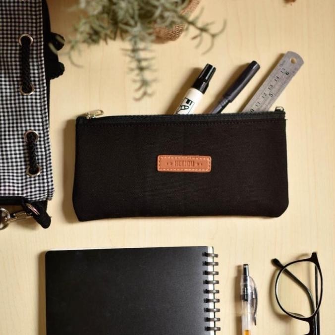 

TEMPAT PENSIL AESTHETIC KOTAK PENCIL CASE POLOS KANVAS SIMPLE HEEJOU TEMPAT KOTAK PENSIL ANAK TERLARIS TERBARU BRAND ASLI 100% MODERN TERMURAH BERKUALITAS BAGUS UNIK TREND 2023 2024