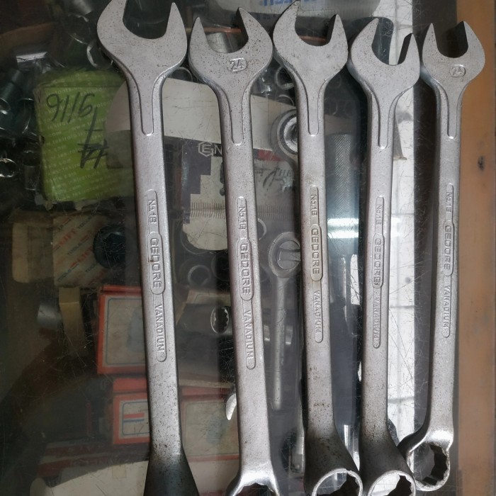 Kunci Ring pas 24 Gedore