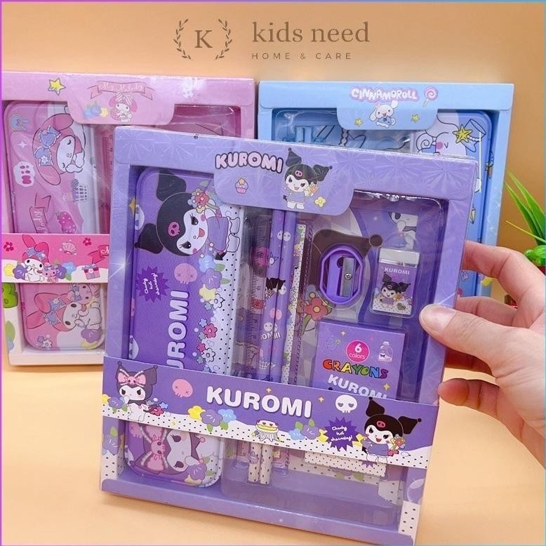 

8.8 Kotak Pensil Anak Set 7 In 1 Stationery Untuk Hadiah Anak Sekolah Sanrio / Alat Tulis Set Kotak Pensil Karakter Kuromi Murah Lucu 8.8