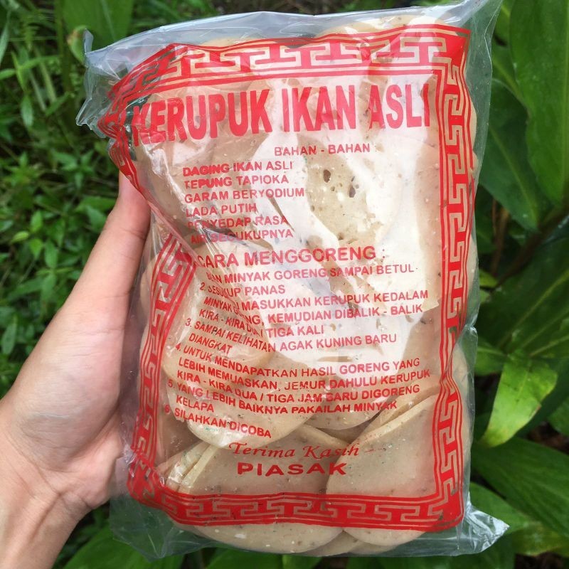 

KERUPUK IKAN ASLI BUAH TO OLEH OLEH KHAS KAPUAS HULU KALIMANTAN BARAT ASLI PALEMBANG