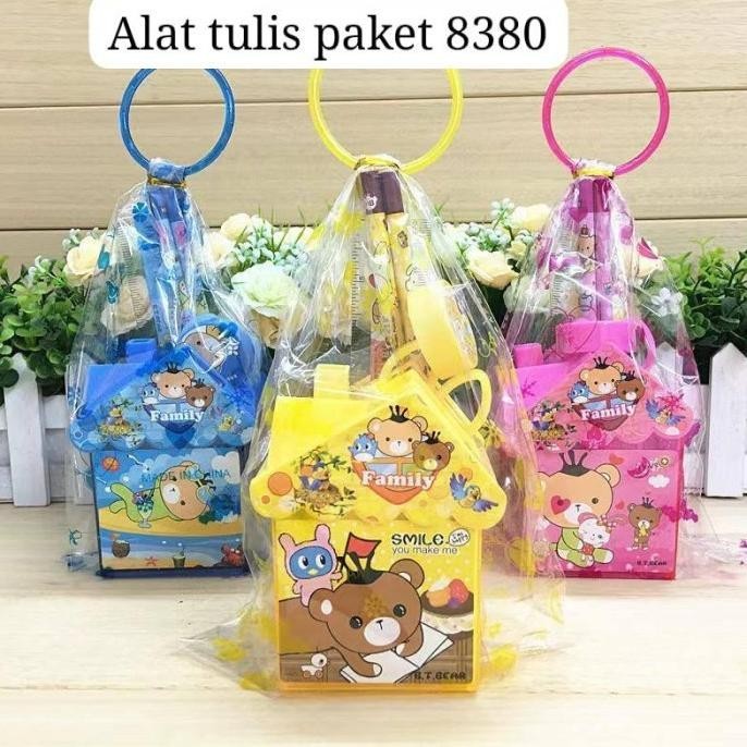 

PJJ-1621 EM Alat Tulis Paket 8030 Set Atk Anak Souvenir Kado Murah