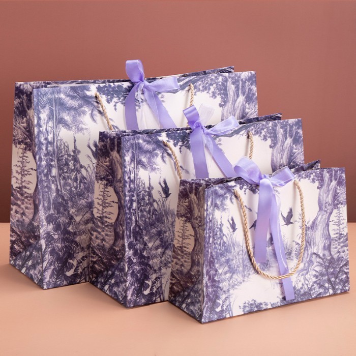 

SALE RUMAH KRAVE - Purple Forest Paperbag Tas Kandong Hadiah Suvenir