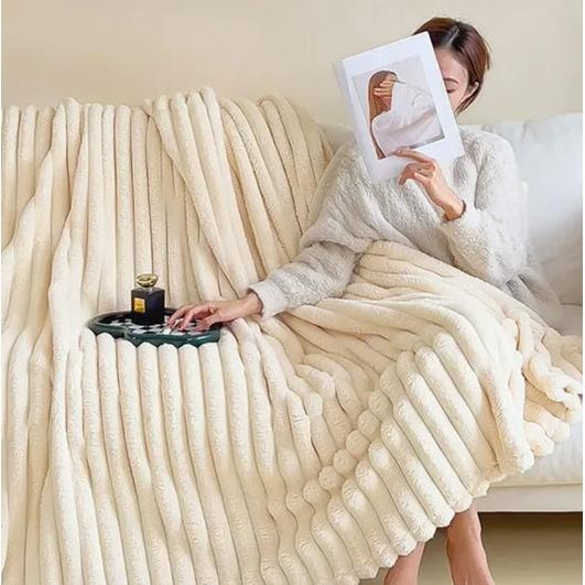 Selimut Polos Motif Embos/Tanpa List Polos Salur/Selimut Dewasa