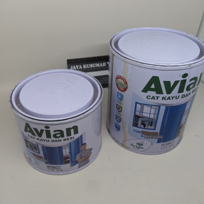 Produk Cat Vernis Kayu Besi Avian Cet Transparan Pernis 0.45L