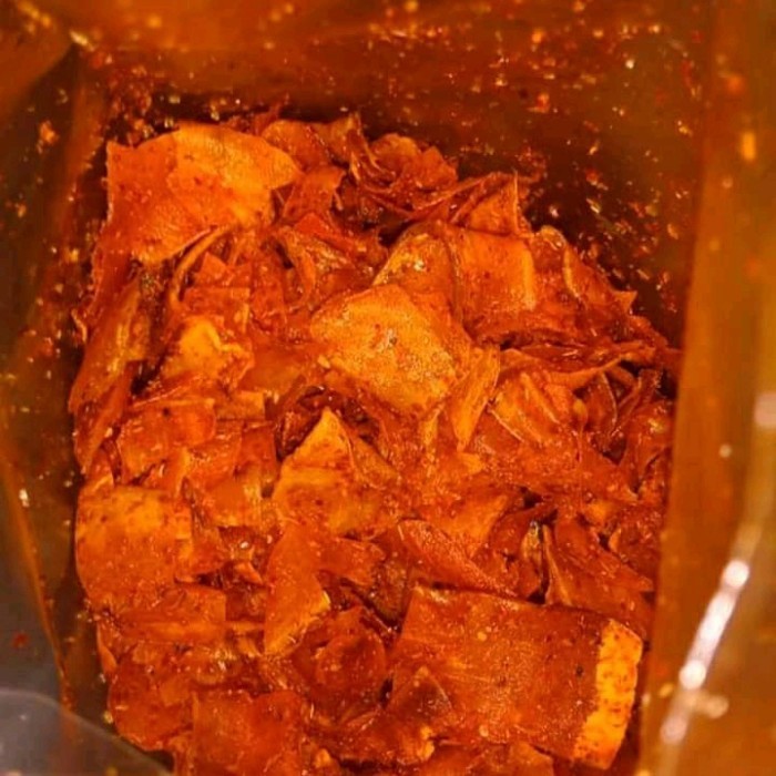 

BERGARANSI Keripik setan kripset bumbu lada merah daun jeruk 1kg