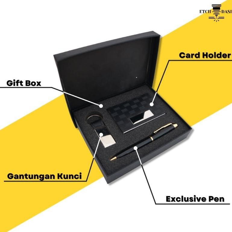 

Cuci Gudang Gift Set Souvenir / Giftset 3 in 1 | Gift Set Souvenir Pulpen, Gantungan Kunci, Card Holder - Exclusive Giftset GS-001 Hemat