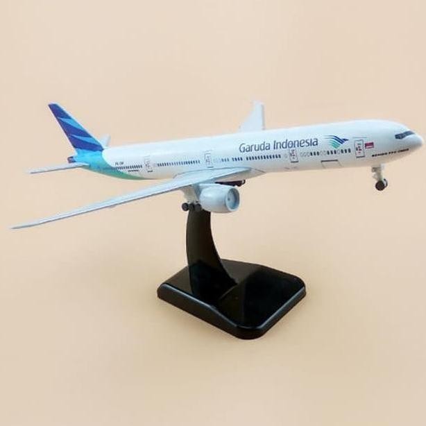 Diecast Pesawat Garuda Ukuran Besar Ada Roda Miniatur Pesawat Garuda