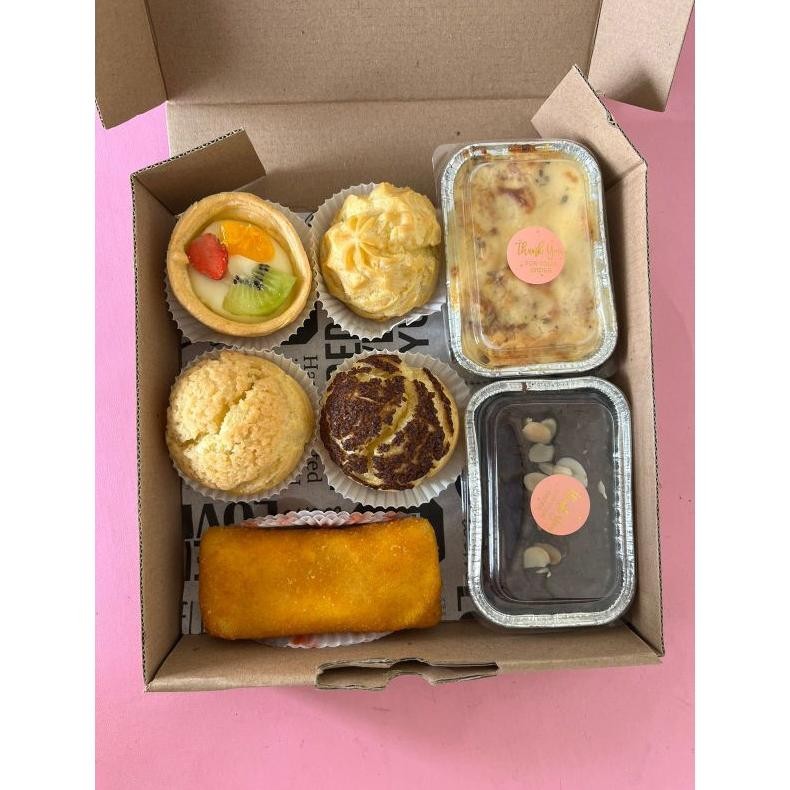 

aw-96 Paket Camilan Mix / Paket Camilan Mix A/ Paket Camilan Mix B Premium