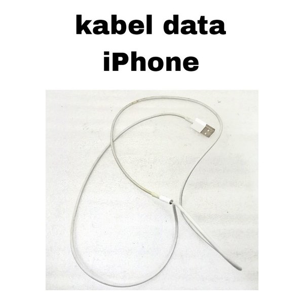 Kabel Cabel Data Hp Iphone Warna Putih Rusak Second Barang Langka