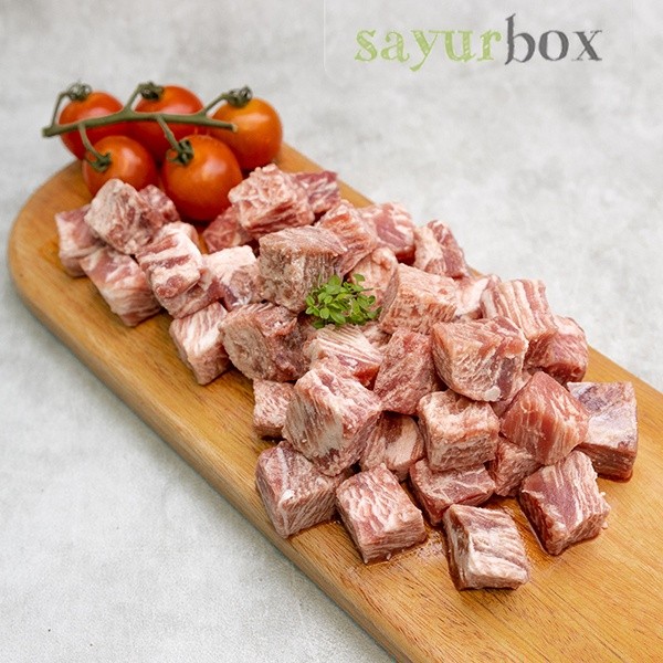 

Fadagi Saikoro Beef Meltique Cube 2x2 500 gram Sayurbox