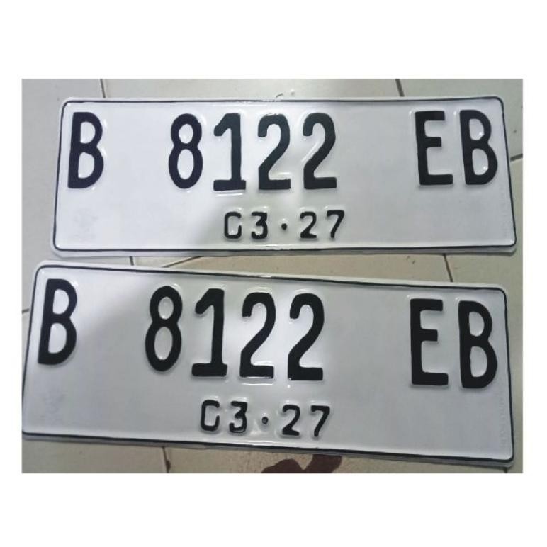 

TERLARIS PLAT MOBIL STANDAR PAKE STEMPEL KORLANTAS r-77