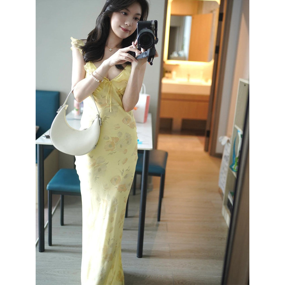 [Cream Winnie]Gaun bermotif Retro Perancis rok panjang kerah V ramping feminin