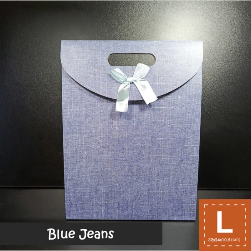 

Paper Bag Pita Motif Ukuran L / Tas Kertas Kado - JEANS