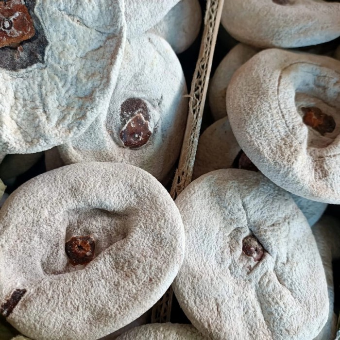 

Manisan Buah Kesemek Kering (500G) Sai Pia / Dried Persimmon / Kesemak