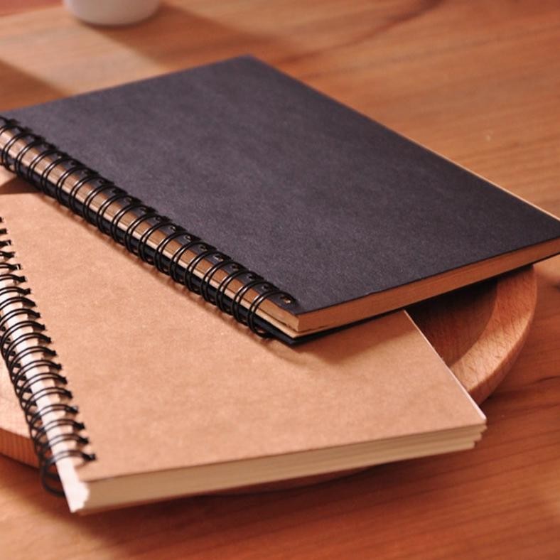 

Note book A5 Vintage Aesthetic / Sketchbook / Transparant / Notebook Cover Hitam/ Cover Kraft( 50 lembar/100Halaman )