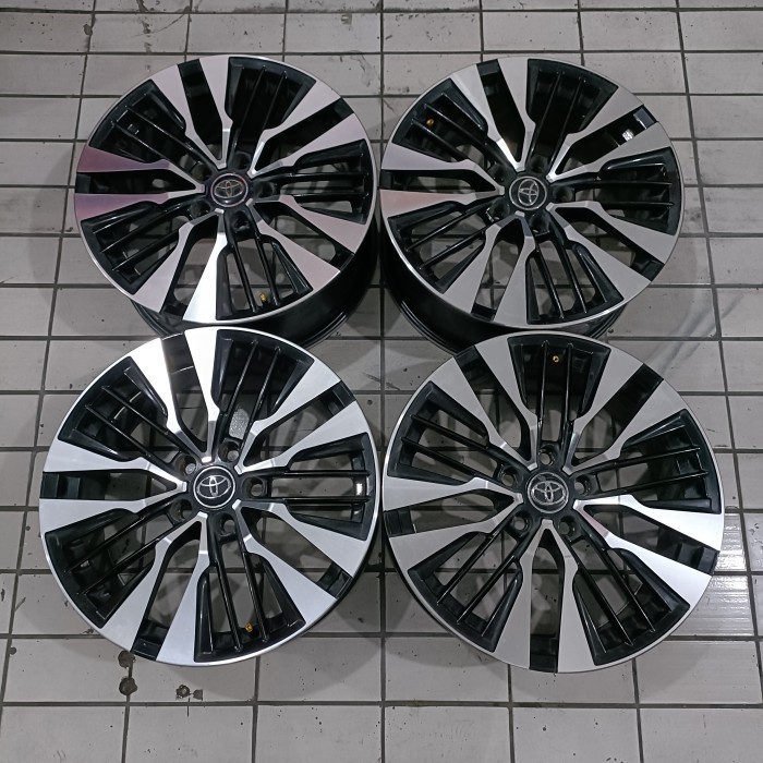 Velg Mobil Bekas Replika Alphard Ring 18 Untuk Inova Alphard Vellfire