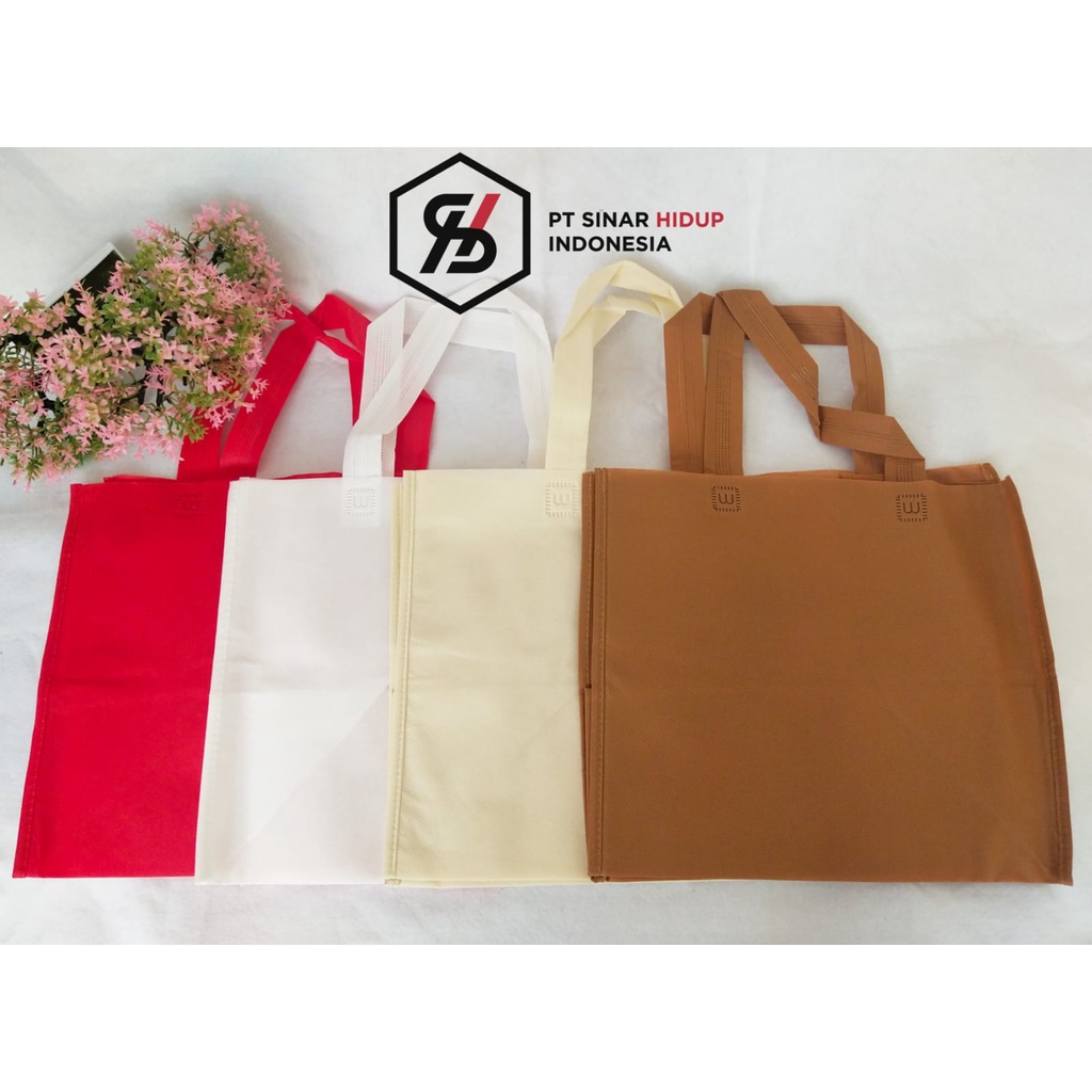 

Tas Box Kue/ Tas Kain Spunbond/ Goodie Bag/ Tas Box Kue 32X27X26 Perlusin