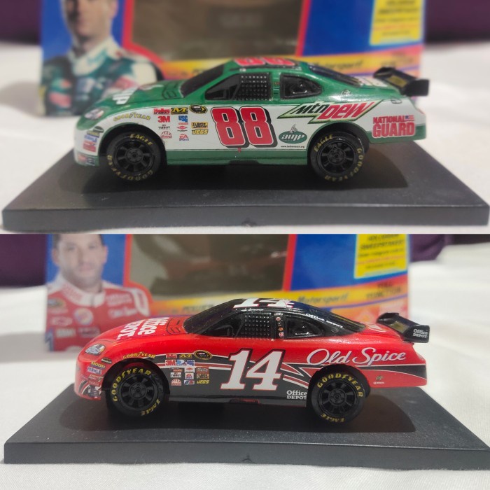 MINI RC CAR MOBIL NASCAR OFFICIAL 2 SET Dale Earndhart Jr Tony Stewart