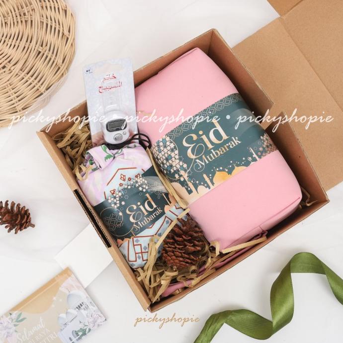 

HAMPERS MUKENAH SAJADAH TASBIH DIGITAL PAKET KADO HADIAH