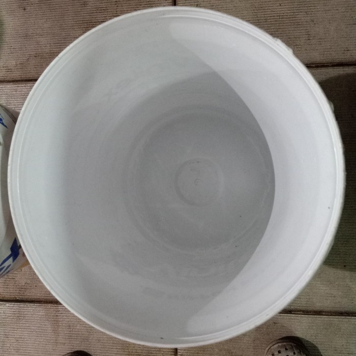 [Q5F78] Ember Bekas Cat 25Kg + Tutup [W09M]