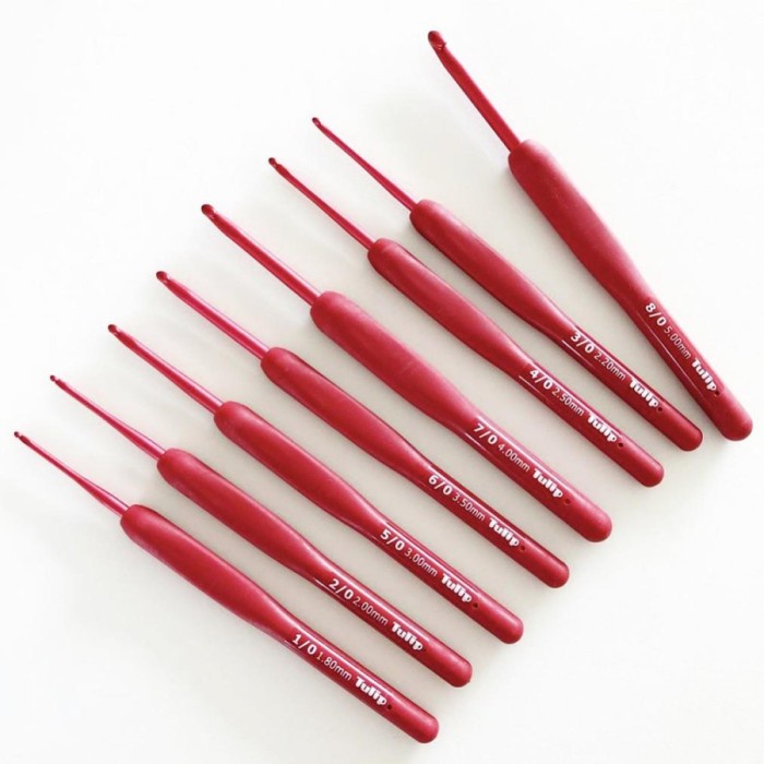 

HAKPEN (ALAT/JARUM RAJUT) TULIP ETIMO RED CROCHET HOOKS WITH CUSHION