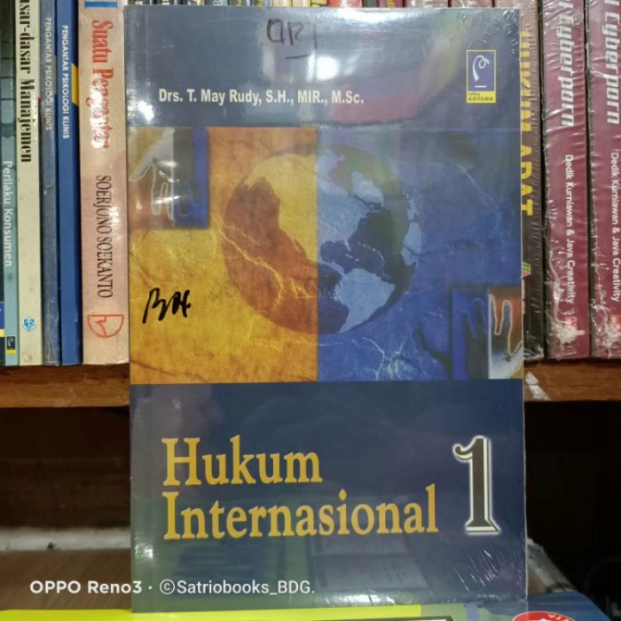 

Hukum Internasional 1 Drs.T.M.Rudy,Sh #Original
