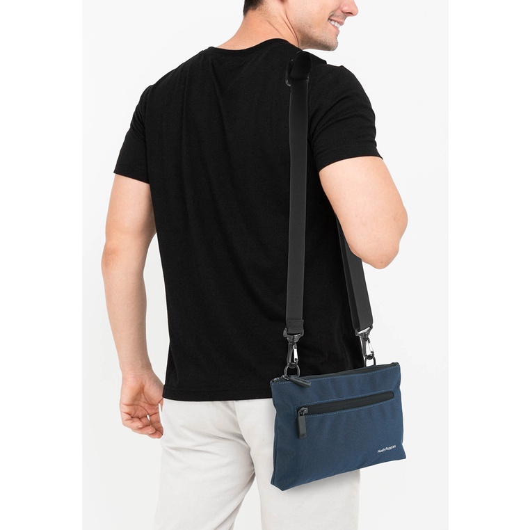 Tas Selempang Hush Puppies Original Pria Sandang Sling bag detail logo untuk easygoing look Outfit B
