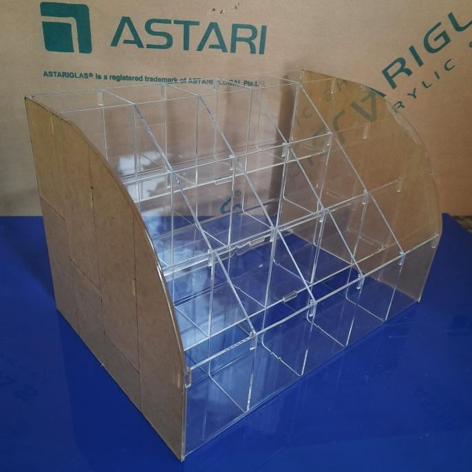 

acrylic rak pulpen 4 tingkat/tempat atk/rak perlengkapan toko