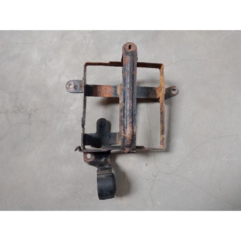 Breket Pangkon Dudukan Aki Accu Honda Tiger Lawas Tiger Lama Tiger Revo Tirev Original Second