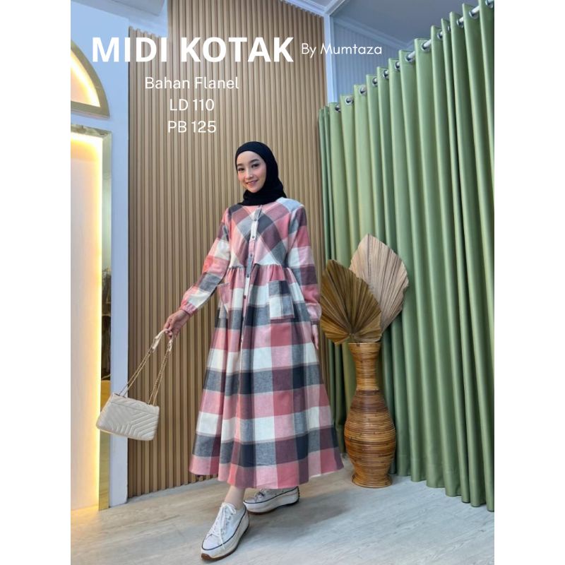 MIDI DRESS MOTIF KOTAK KOTAK BY MUMTAZA, BAHAN FLANEL ENAK DIPAKAI UNTUK KE ACARA FORMAL ATAU NONFOR