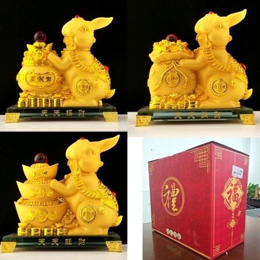 

New Patung Kelinci Emas Imlek 2023 Tatakan Kaca Souvenir Sincia Kado Imlek Berkualitas