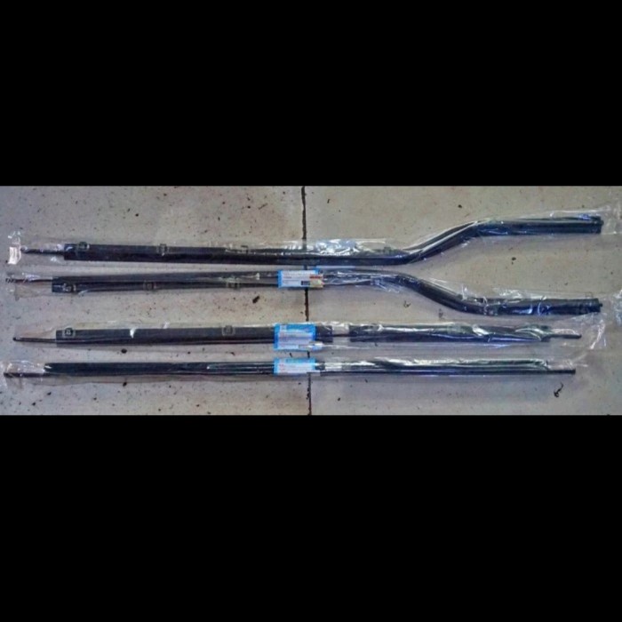 Weatherstrip Pelipit Kaca Suzuki Vitara/Escudo/Sidekick/Nomade Kode Ma005