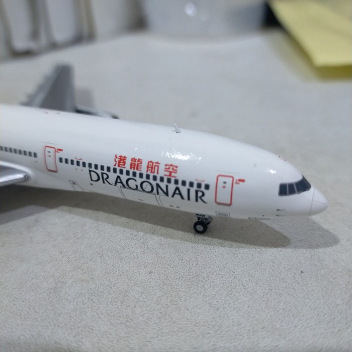 Dragonair Lockheed L-1011 Tristar VR-HMW JC Wings 1:400
