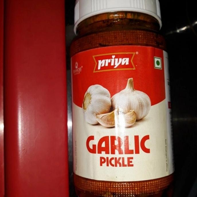 

=+=+=+] Acar India Garlic( Bawang Putih) Pickle Priya 300g/Sauce/Bumbu Instan