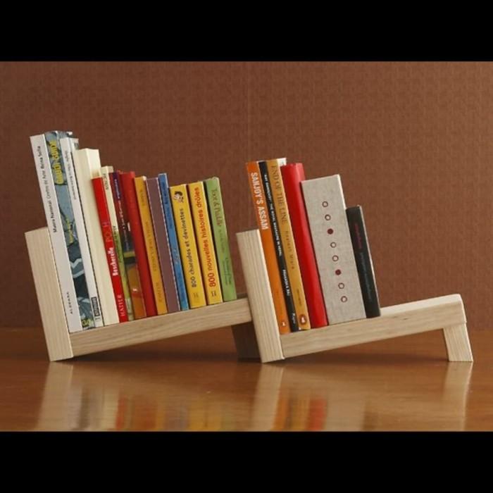 Wooden book holder / Penyangga buku kayu / stand buku / rak buku Best Seller