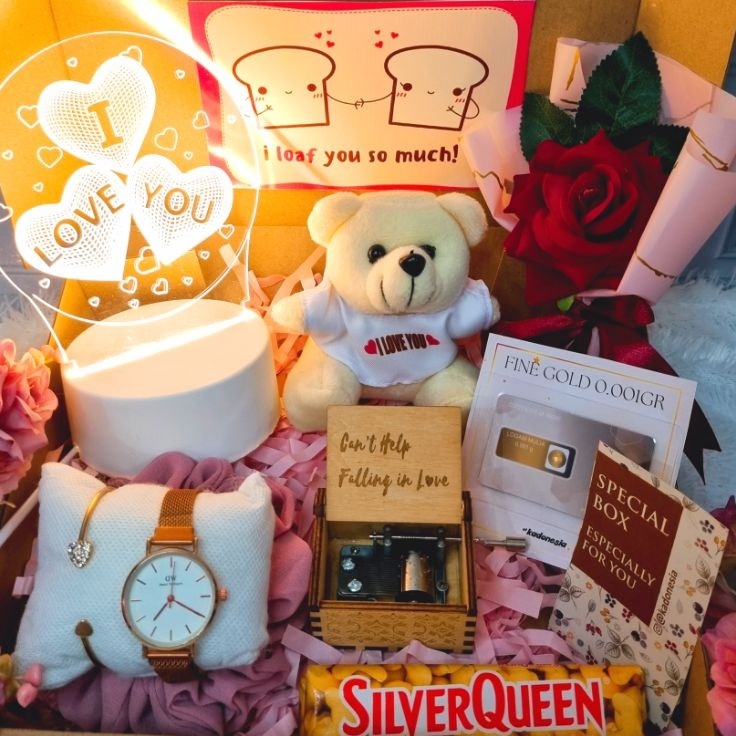 

Terlaris Today Hampers Cewek / Kotak Musik / Kado Pacar / Hadiah Cewek buruan