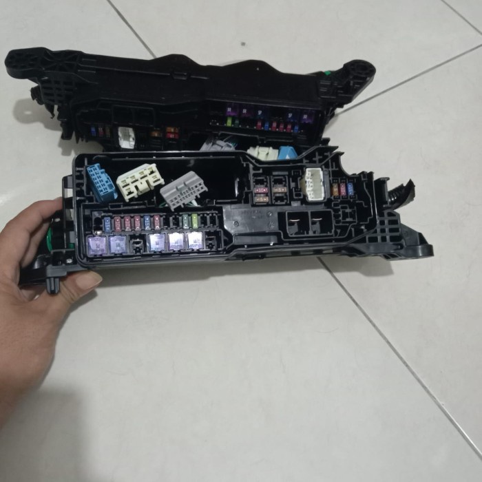 [Baru] Fuse Box Sekring New Avanza Xenia Dual Vvti Original Diskon