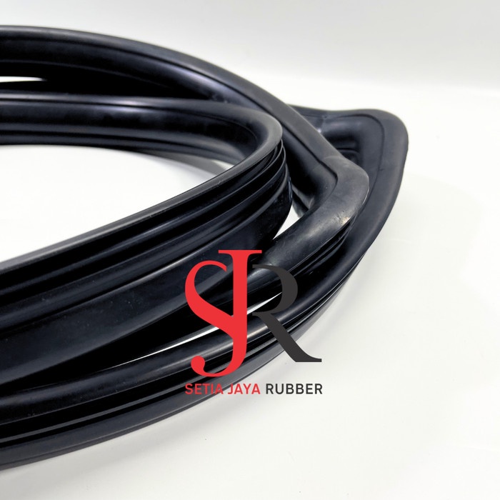 Karet Kaca Belakang Mobil Toyota Kijang Kapsul terlaris