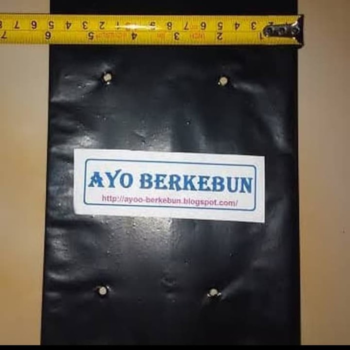 polybag ukuran 30x40 cm bahan media tanam