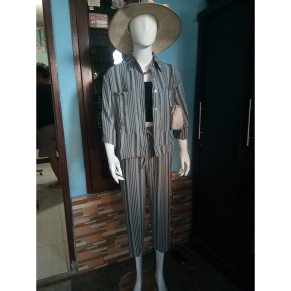 One set setelan wanita bahan Crinkle Premium|| LD 110 cm || motif garis