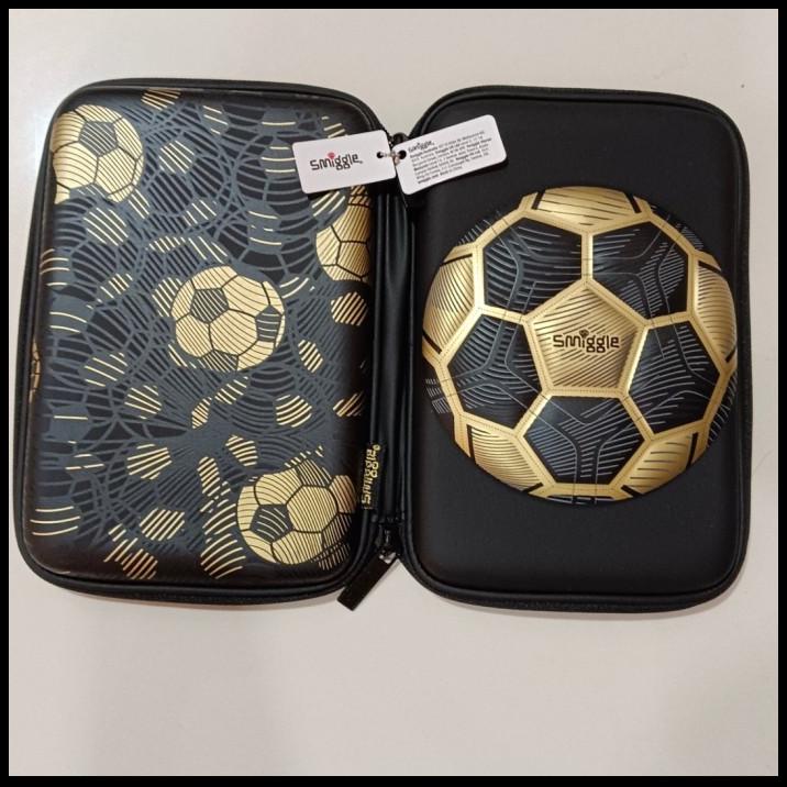 

GRATIS ONGKIR SMIGGLE SOCCER GOLD HARD TOP PENCIL CASE/ TEMPAT PENCIL ANAK/ KADO !!