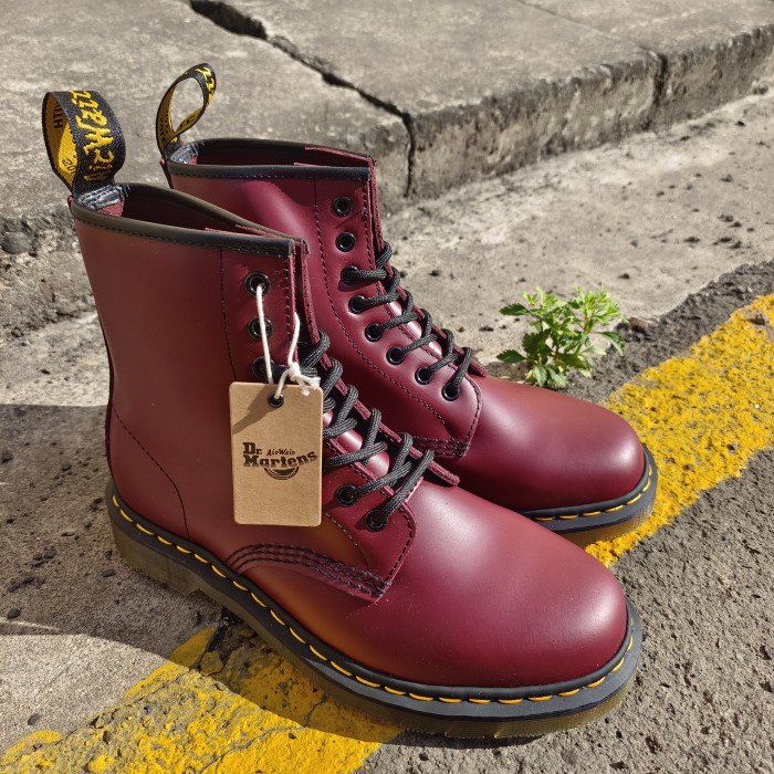 NEW SEPATU DOCMART BOOTS DR MARTENS 1460 RED CHERRY 8 HOLE PK QUALITY ORIGINAL