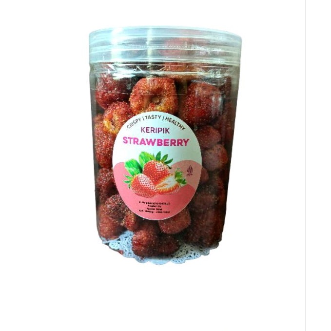 

Ready KERIPIK STRAWBERRY Keripik Buah Keripik Sehat Cemilan sehat Premium Quality UK 750 ml Best