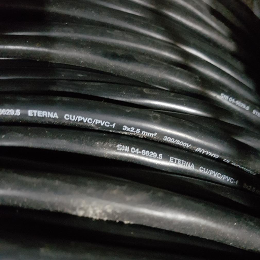 Berkualitas ETERNA NYYHY / NYY HY 3 X 2.5 MM / 3X2.5 MM KABEL LISTRIK HITAM SERABUT TEMBAGA 