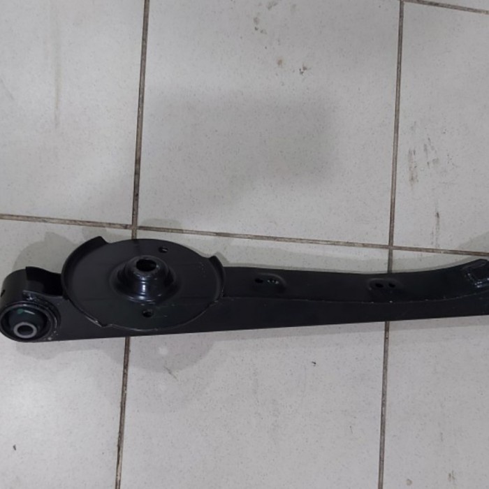 Cod Lower Arm Belakang Sayap Belakang Avanza Original Kode Ema066