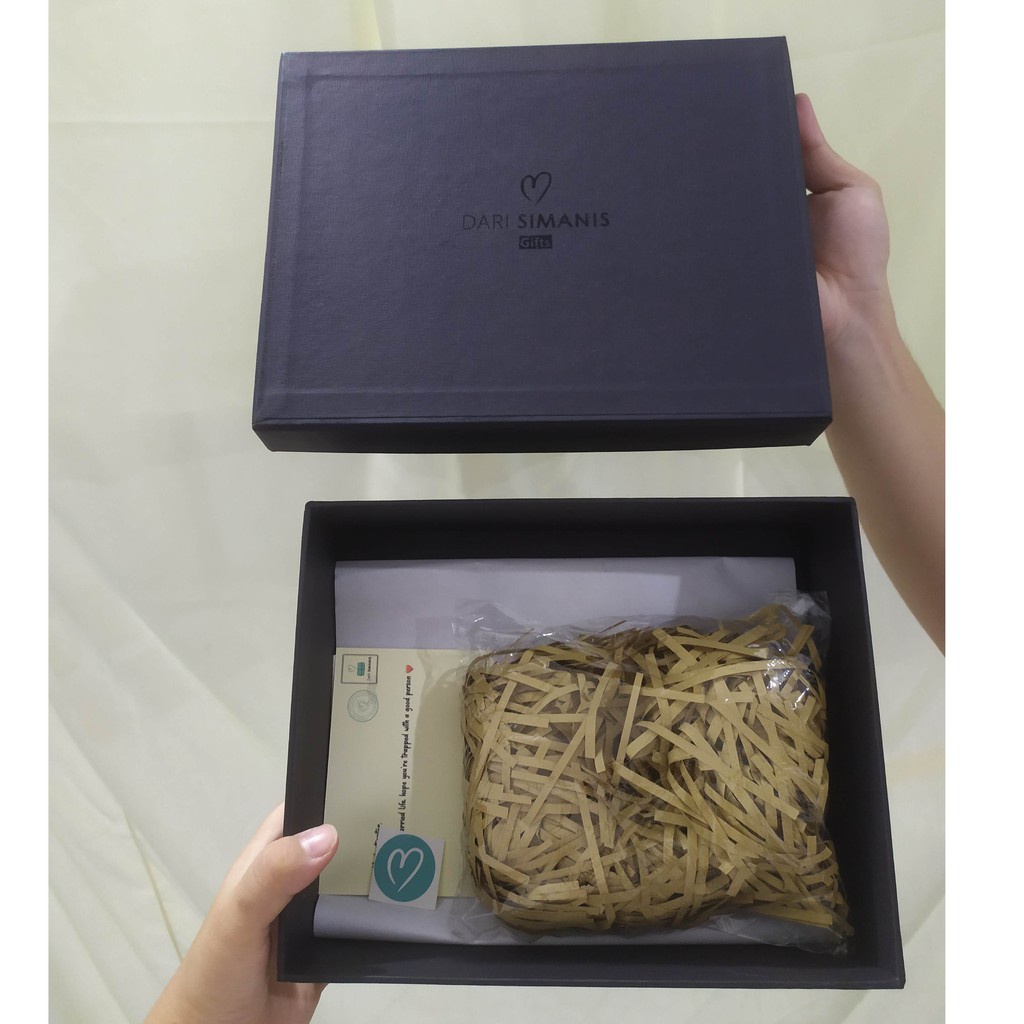 

Box - Bla 25X20X8 Cm Hard Box Hitam Kotak Hadiah Kado Hardbox