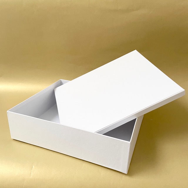 

Kotak Kado / Gift Box 30X25X8