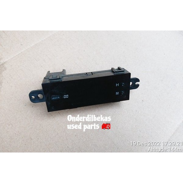 Digital Clock Toyota Corona St171