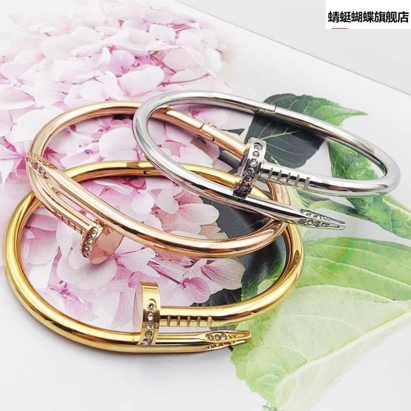 GELANG TANGAN TITANIUM WANITA ASLI/ MOTIP PAKU PERMATA