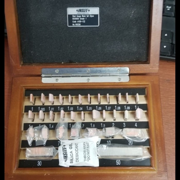 INSIZE STEEL GAUGE BLOCK ATAU GAGE BLOCK SET 4100-132 GRADE 1 ORIGINAL